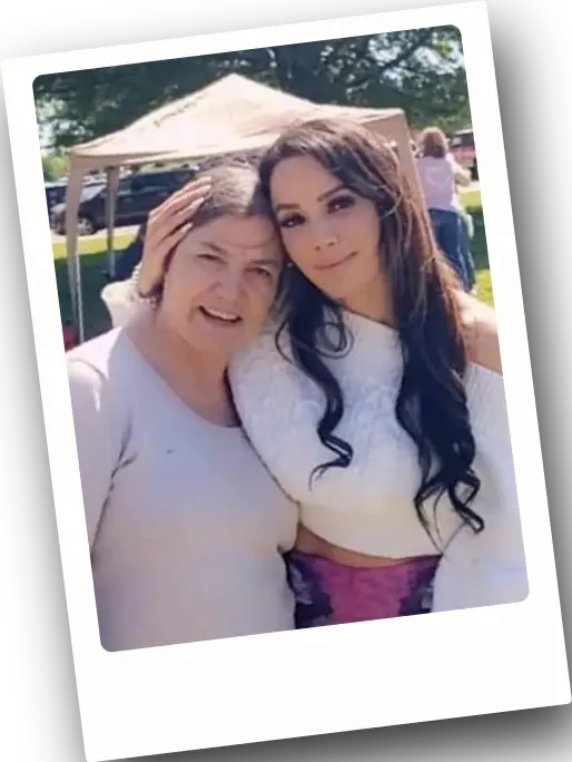 Eva and her mom, who she supported through Huntington’s disease (HD).