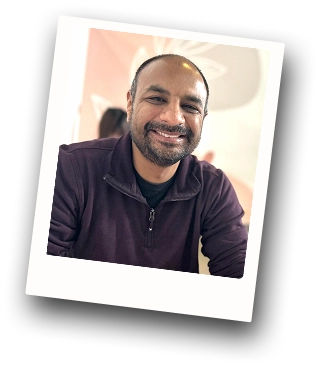 Hiren P. smiling.